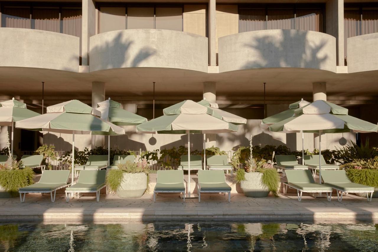 The Calile Hotel Brisbane Eksteriør bilde The pool at the hotel