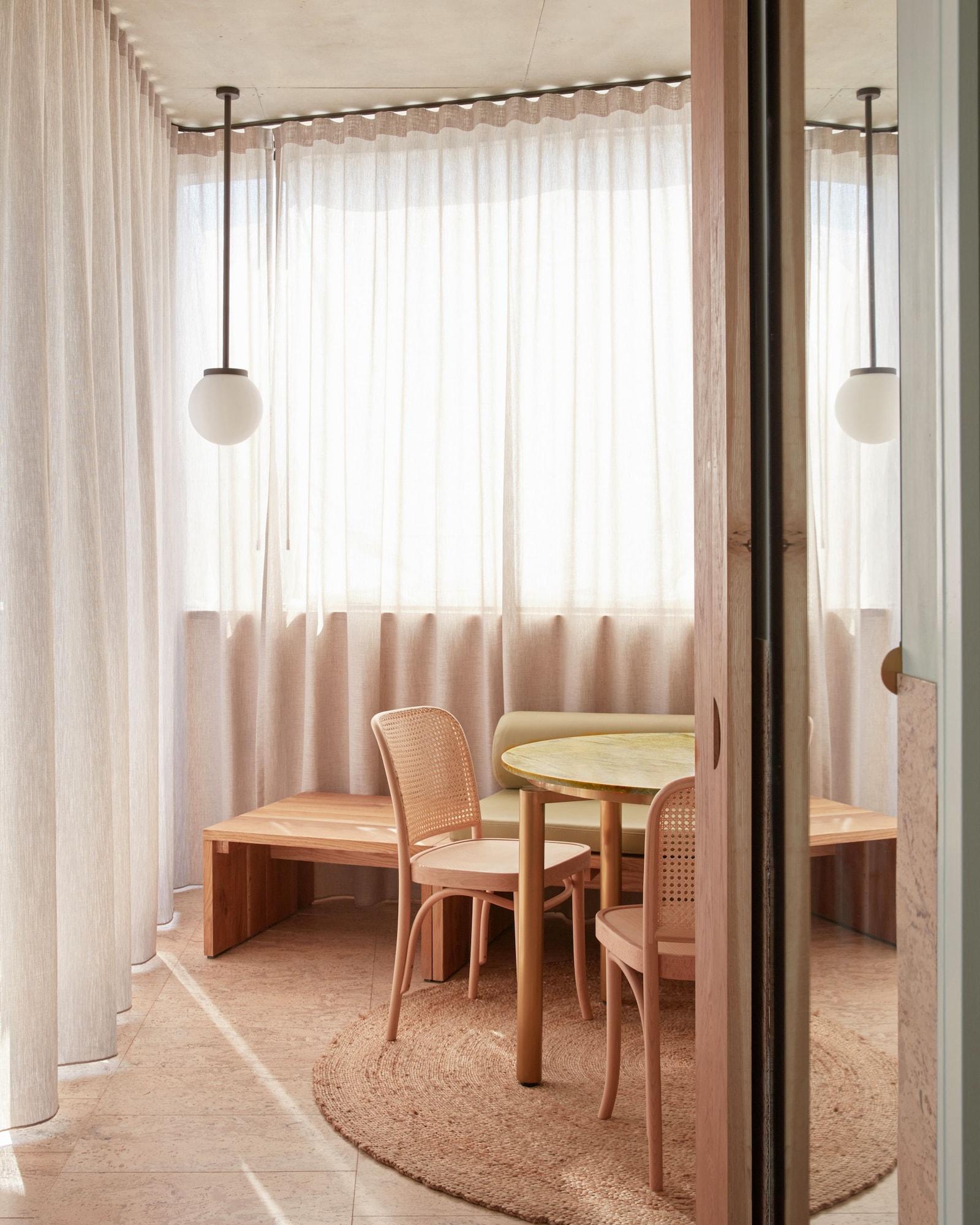 The Calile Hotel Brisbane Eksteriør bilde A room at the hotel