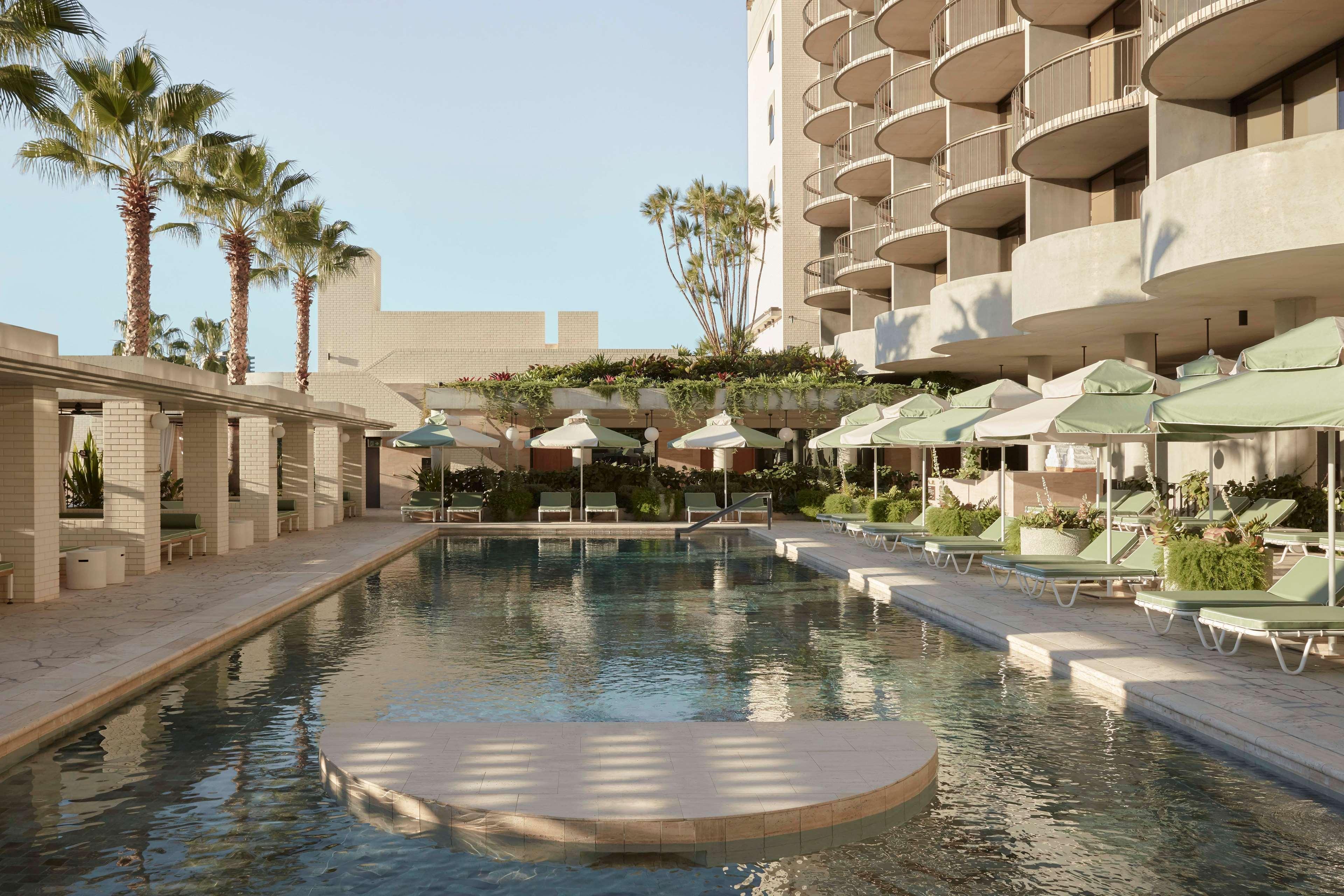 The Calile Hotel Brisbane Eksteriør bilde The pool at the Westin