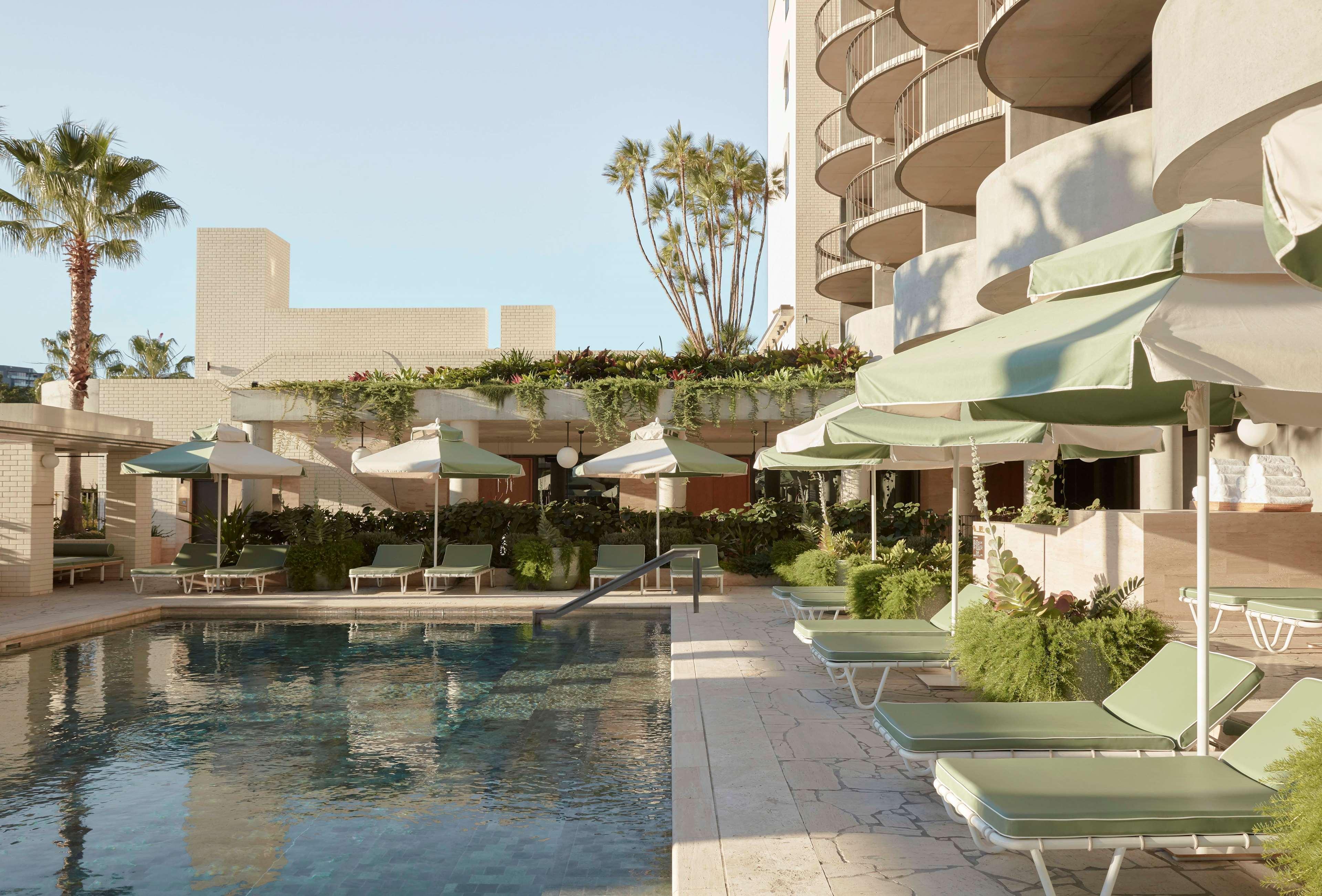 The Calile Hotel Brisbane Eksteriør bilde The pool at the Hotel